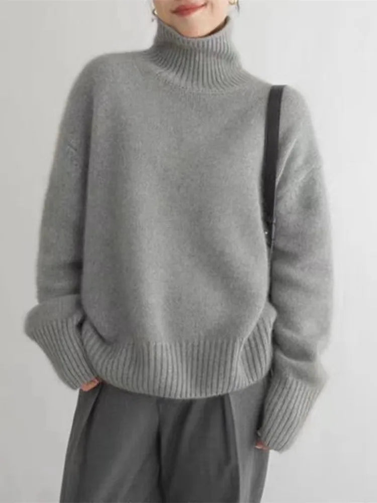 Monica | Elegant Cozy Turtleneck Sweater